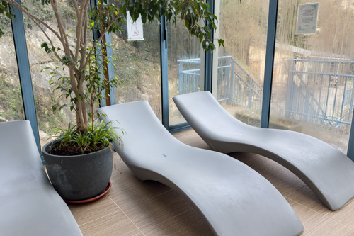 Ruheraum Ein lichtdurchfluteter Ruheraum.